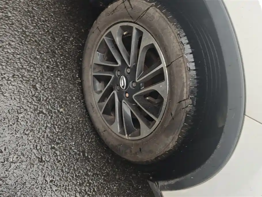 GAC Trumpchi GS4 200 T G-DCT Elite