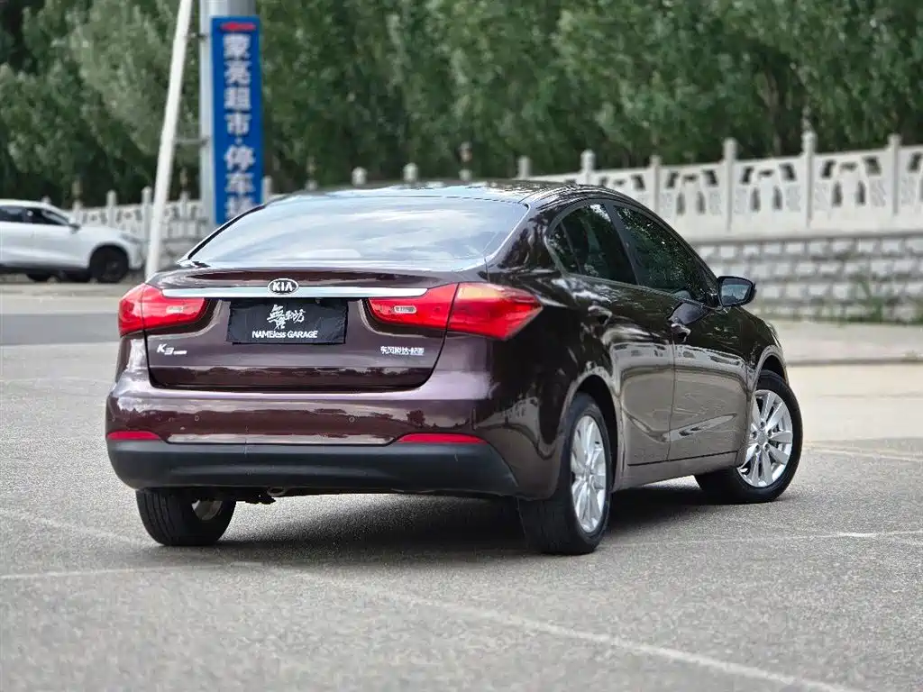Kia K3 1.6 L Manual GLS