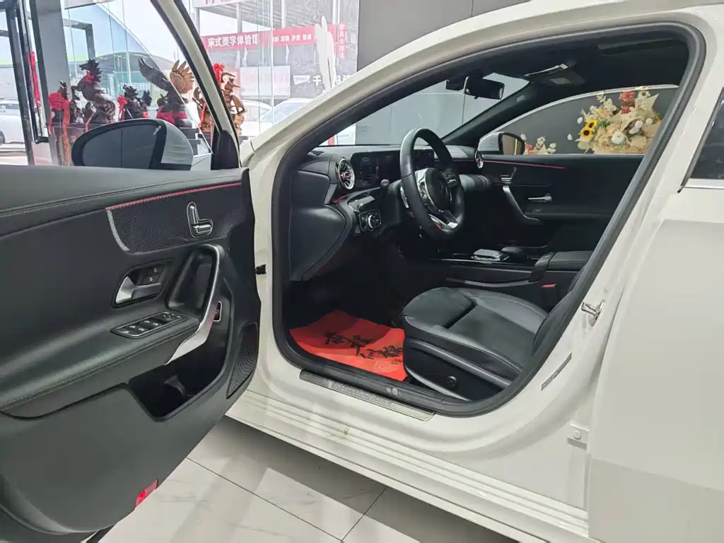 Mercedes-Benz A-Class A 200 L Sport Sedan Fashion