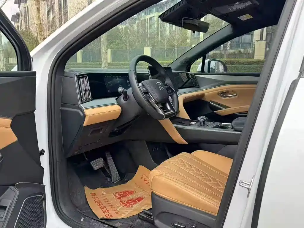 Song L DM-i Smart Drive 160 km Transcend