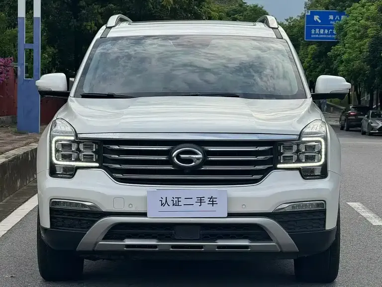 GAC Trumpchi GS8 320 T 2 WD Luxury Connected (7-seat)