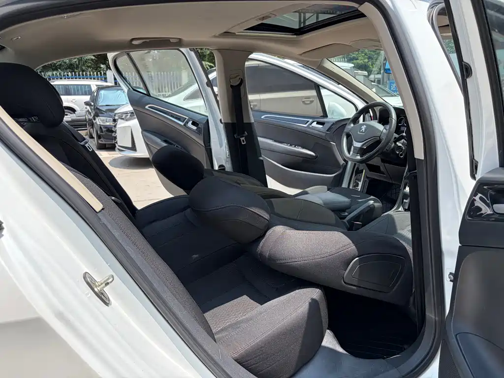 Peugeot 308 Pleasure Classic 1.6 L Auto Style