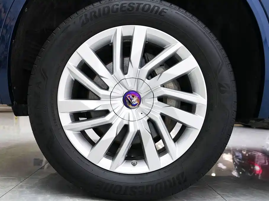 Touareg 2.0 TSI Sharp Style
