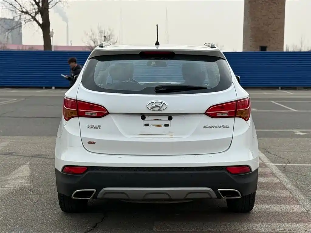 Santa Fe 2.4 L Auto 2 WD Intelligent