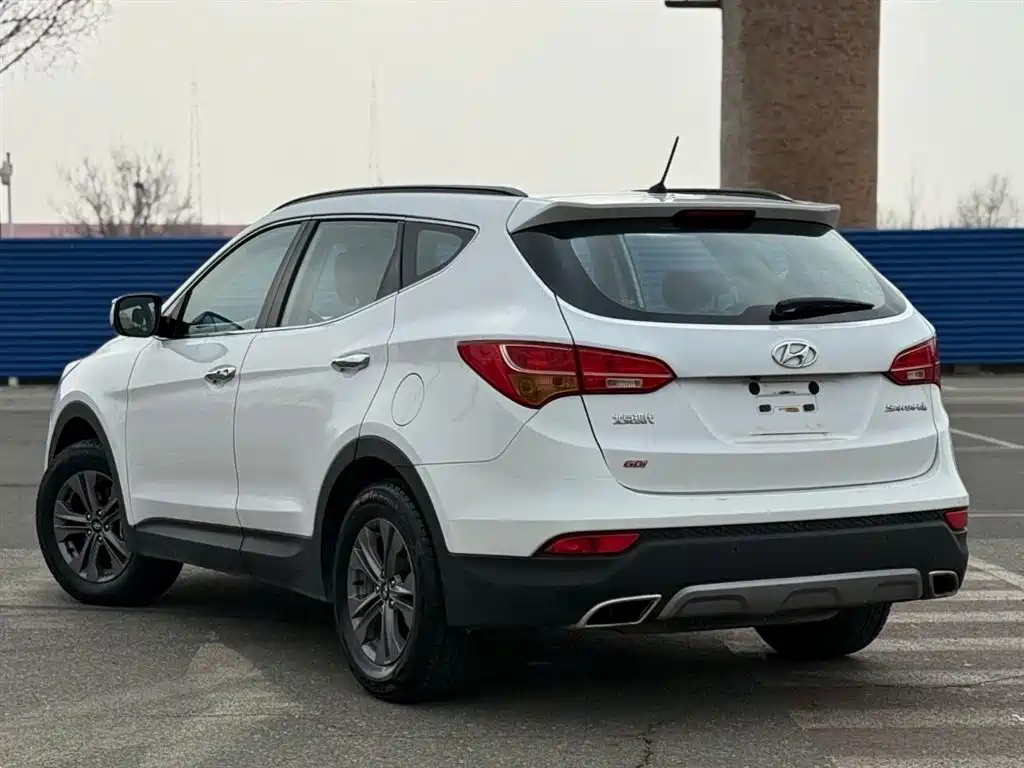 Santa Fe 2.4 L Auto 2 WD Intelligent
