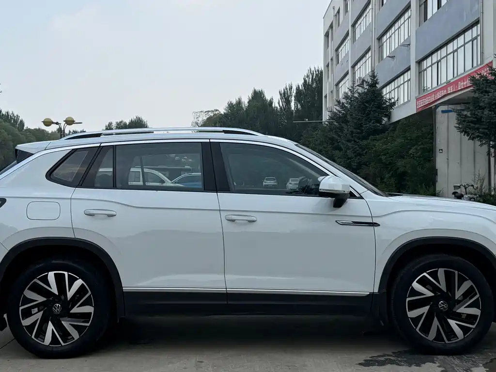 Tayron 280 TSI 2 WD Luxury Plus Advanced