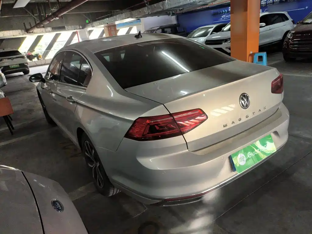 Magotan 330 TSI DSG Leading