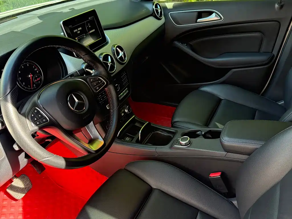 Mercedes-Benz B-Class B 200 Fashion