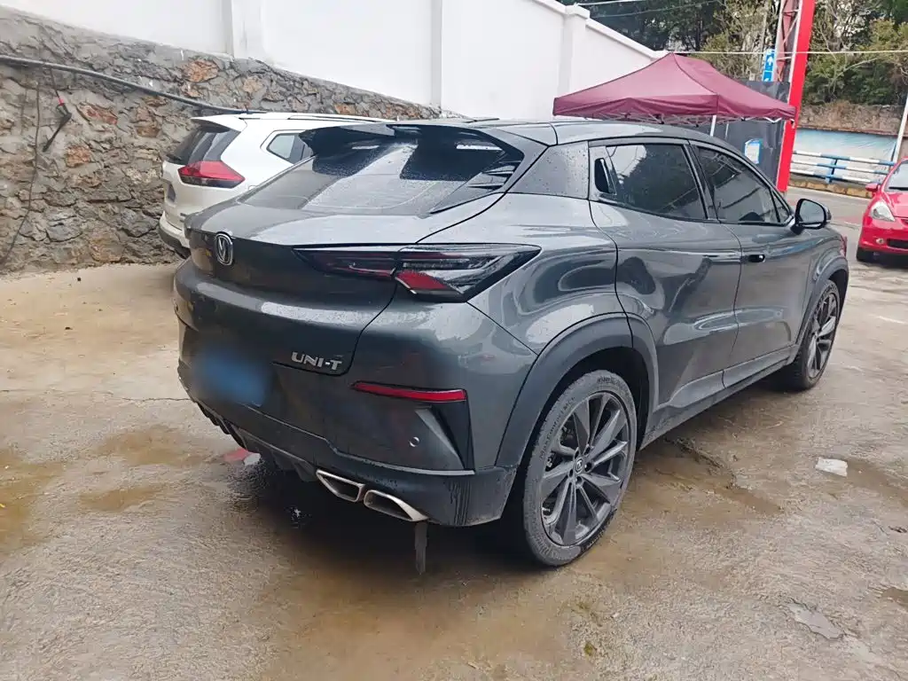Changan UNI-T 1.5 T Distinguished