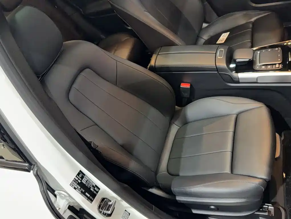 Mercedes-Benz GLB GLB 200 4 MATIC