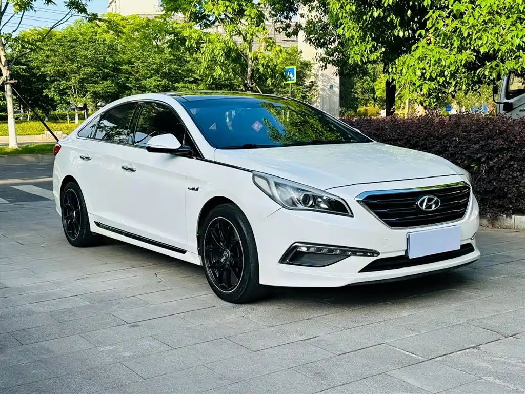 Sonata 1.6 T GLX Leading