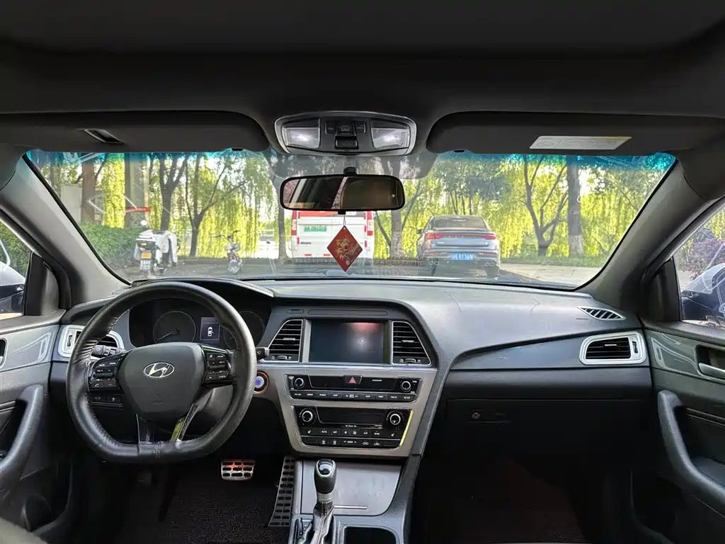 Sonata 1.6 T GLX Leading
