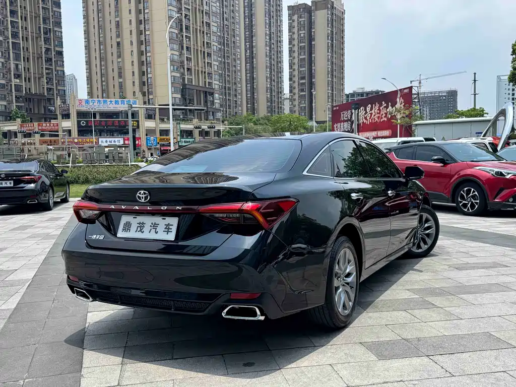 Avalon 2.0 L Luxury CN-VI