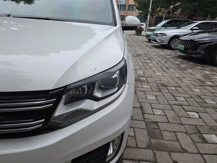 Tiguan 300 TSI Auto 4 WD Style Vision