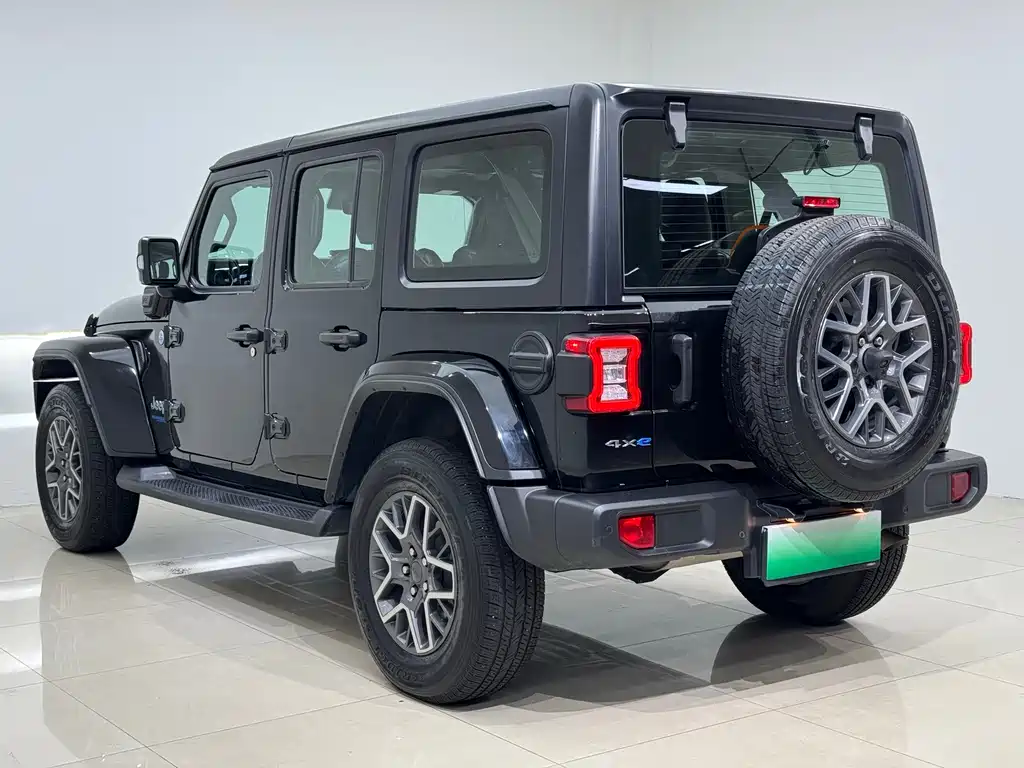 Wrangler NEV 4-door 2.0 T 4 xe Sahara Fluorescent Yellow Limited