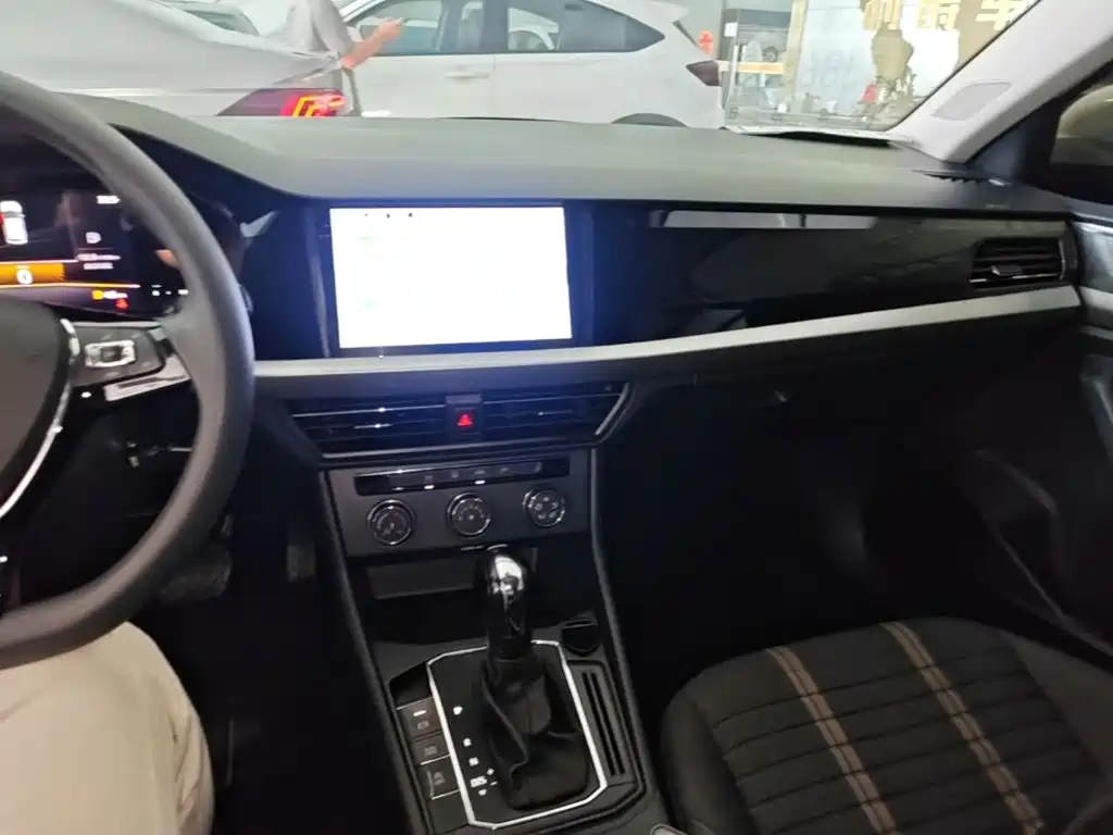 Lavida 1.5 L Auto Vision