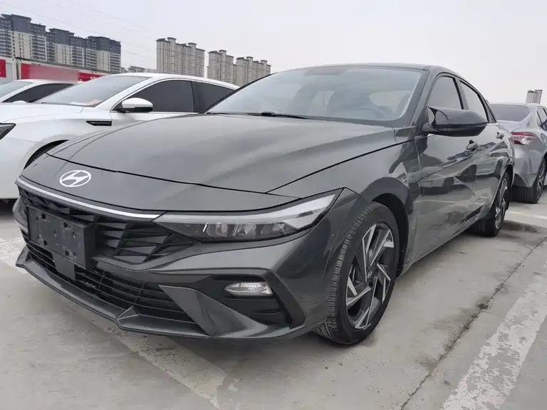 Hyundai Elantra 1.5 L CVT GLX Elite