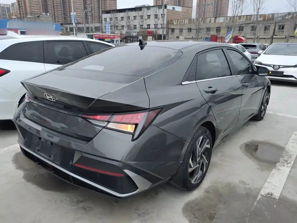 Elantra 1.5 L CVT GLX Elite