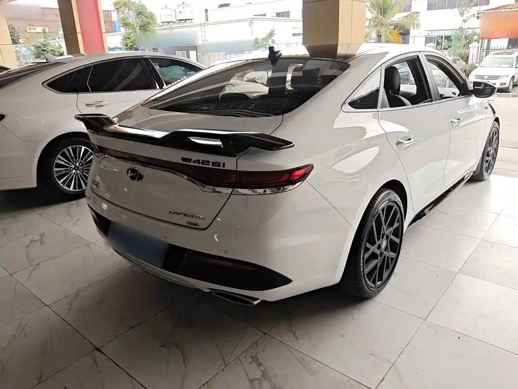 Lafesta 菲斯塔 2021款 280 TGDi Luxury Sport劲享版