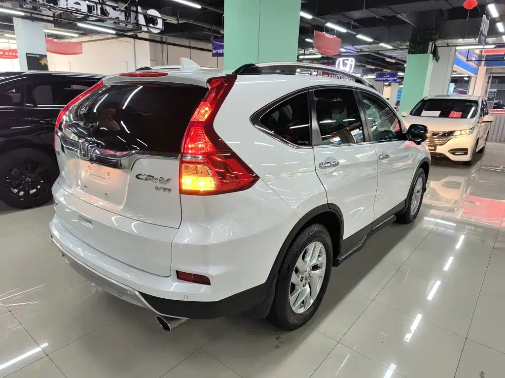Honda CR-V 2.4 L 4 WD Luxury