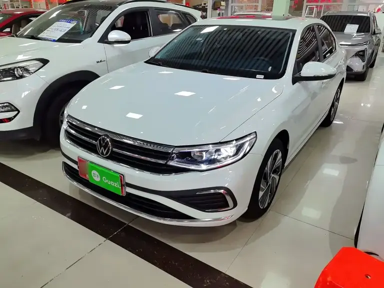 Volkswagen Bora 200 TSI DSG Joy Travel PRO