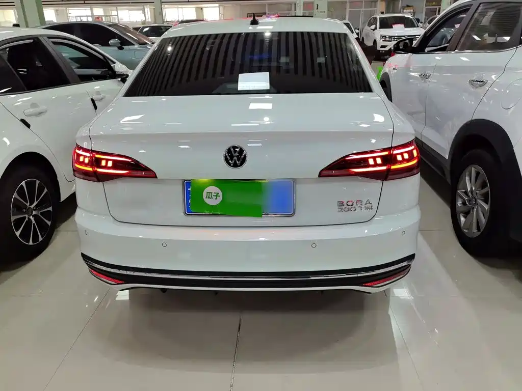 Bora 200 TSI DSG Joy Travel PRO
