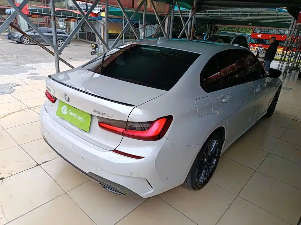 BMW 3 Series 325 Li M Sport Night Package