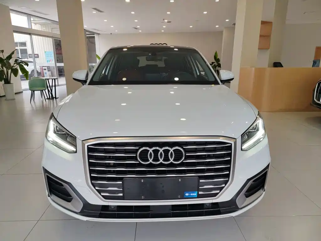 Audi Q2 L 35 TFSI Fashion Elegant
