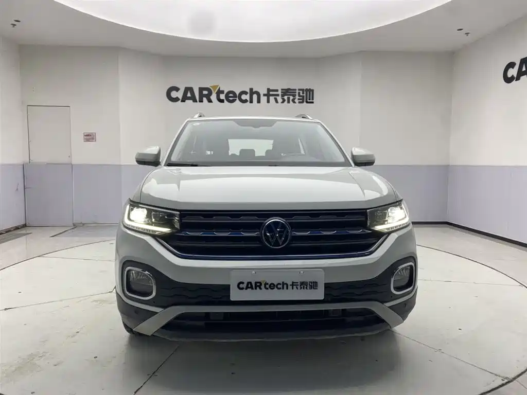 Tacqua 200 TSI DSG Joy Connected