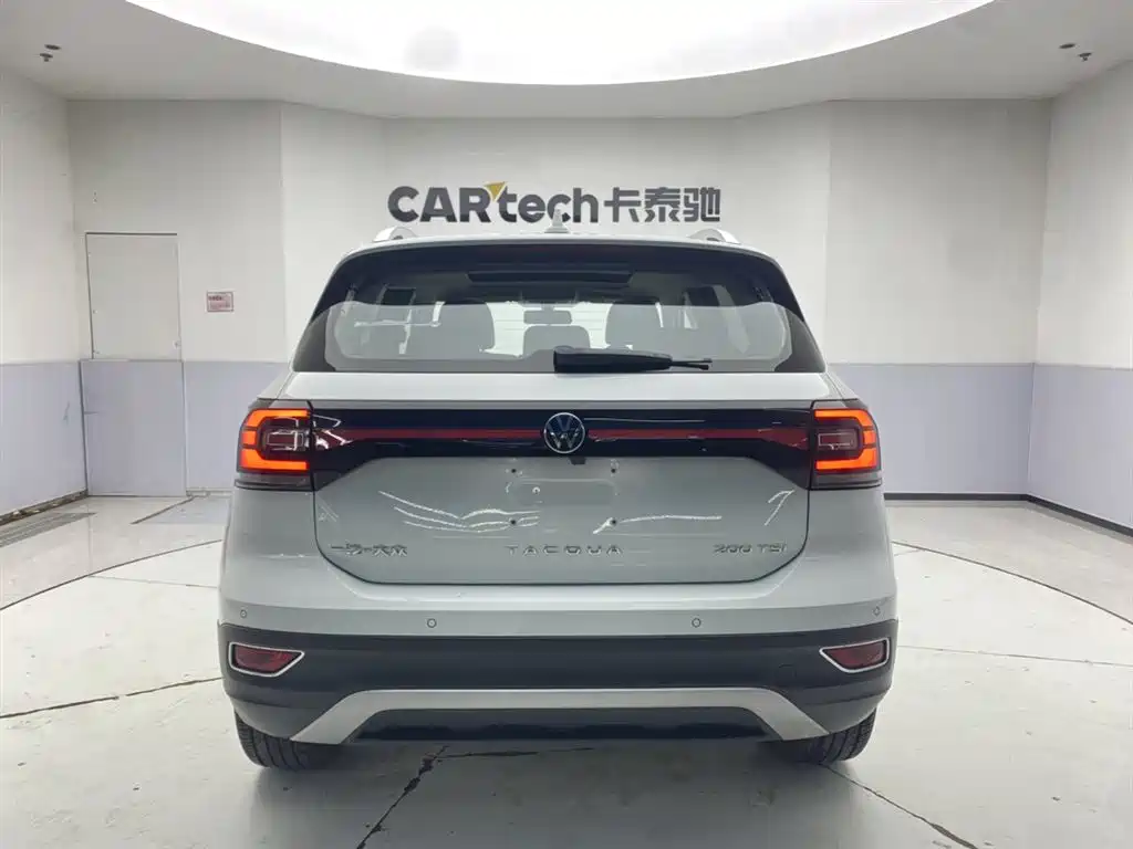 Tacqua 200 TSI DSG Joy Connected