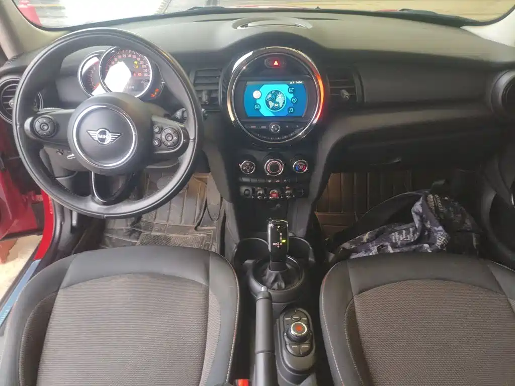 MINI 1.5 T ONE 5-door