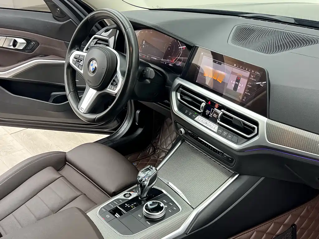 BMW 3 Series 325 i M Sport Night Package