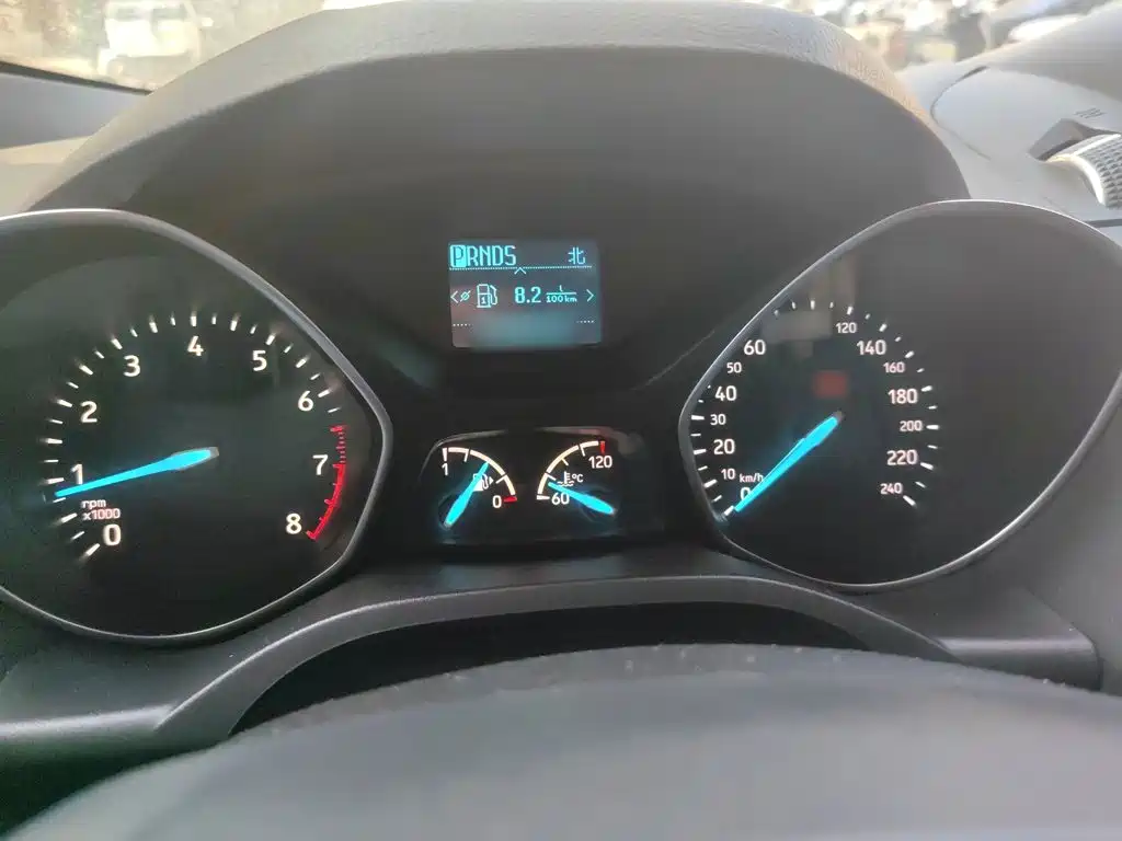 Kuga EcoBoost 180 2 WD