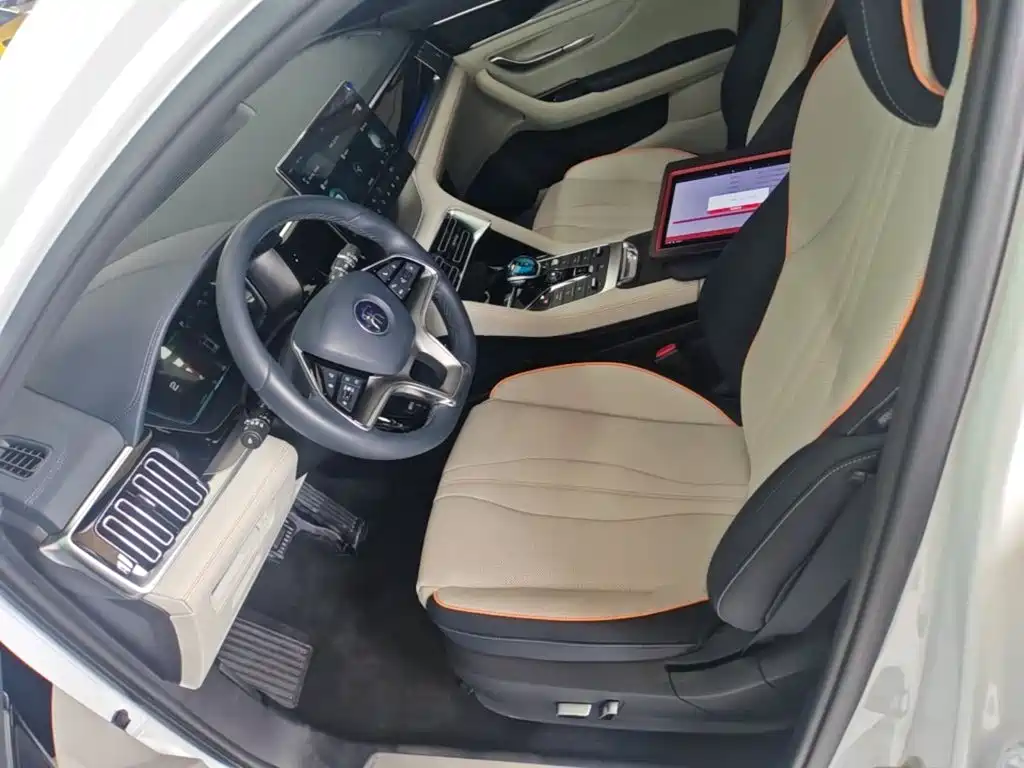 Song PLUS NEV DM-i 110 KM Flagship PLUS