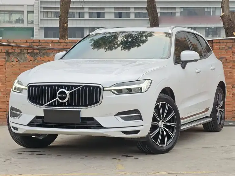 Volvo XC60 T5 4 WD Smart Vision Luxury