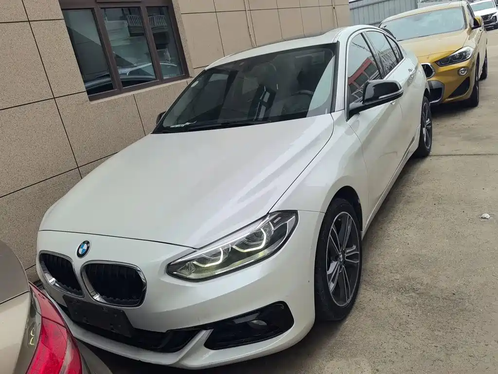BMW 1 Series Facelift 118 i Sport