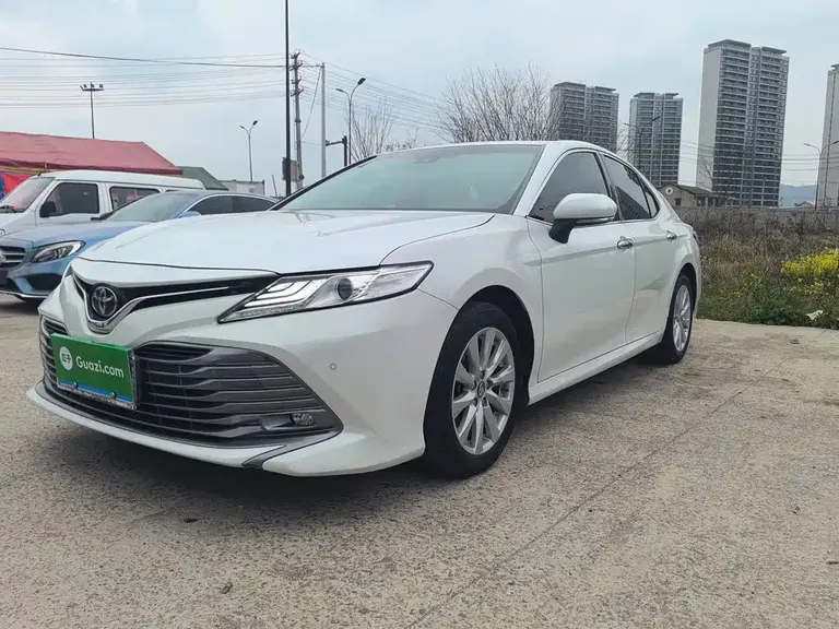 Toyota Camry 2.0 G Luxury CN-VI