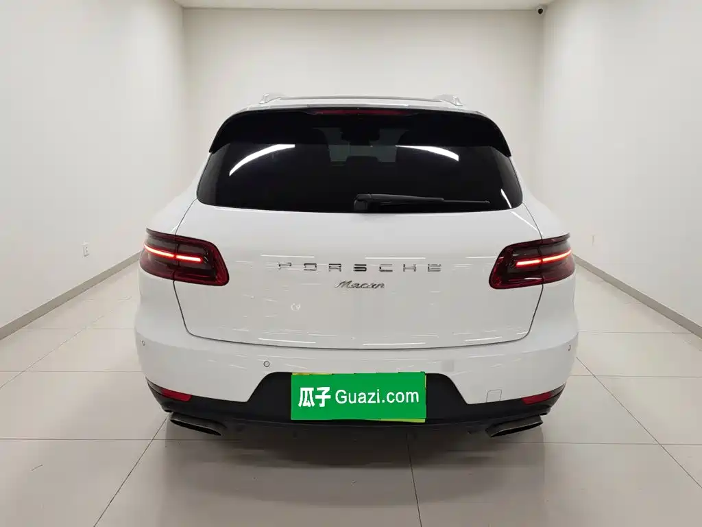 Macan Macan 2.0 T