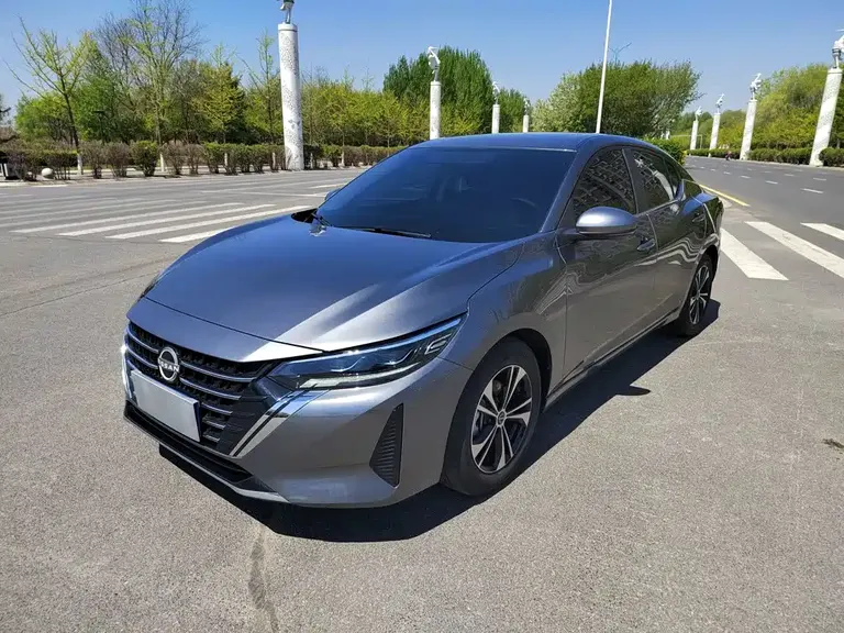 Nissan Sylphy Facelift 1.6 L CVT Joy