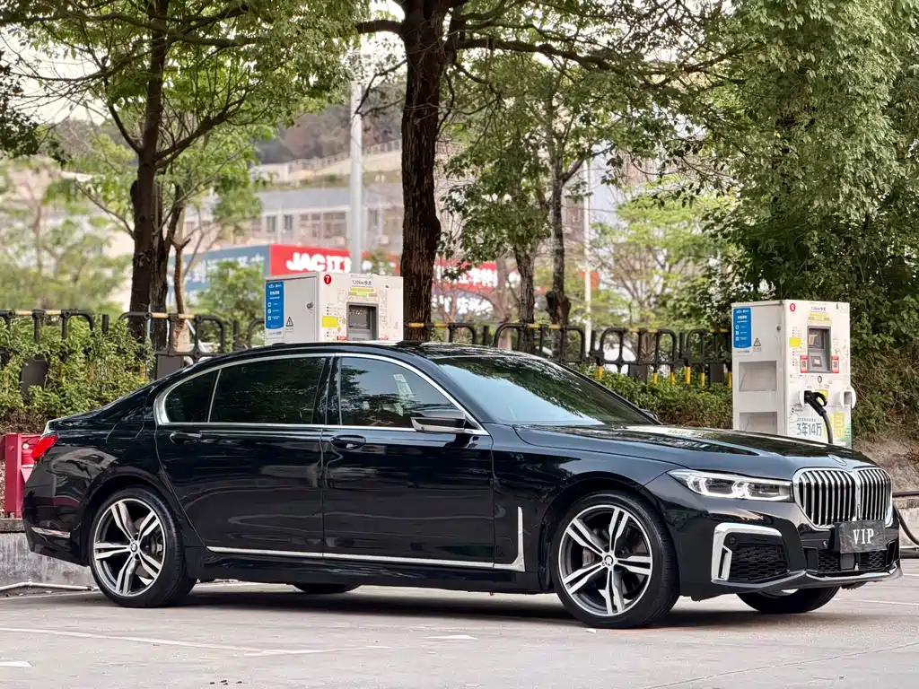 BMW 7 Series 740 Li xDrive Premium M Sport Package