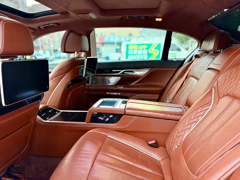 BMW 7 Series 740 Li xDrive Premium M Sport Package