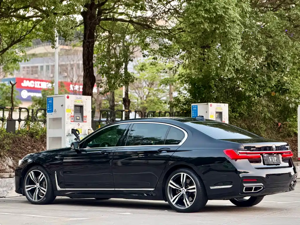 BMW 7 Series 740 Li xDrive Premium M Sport Package