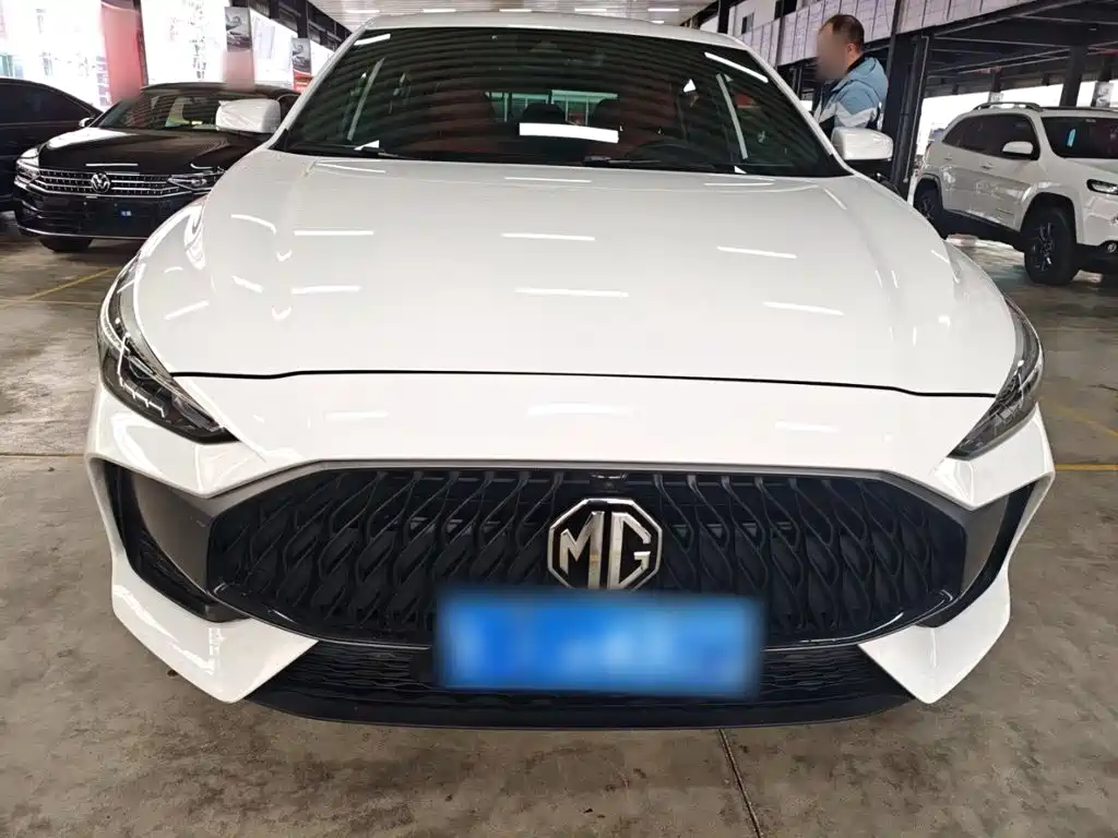 MG5 300 TGI DCT Youth Luxury Flagship