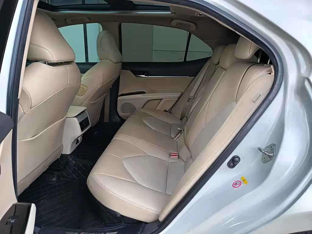 Camry Dual Engine 2.5 HG Luxury
