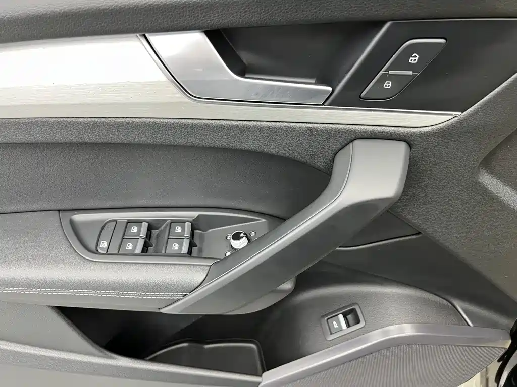 Audi Q5 L 40 TFSI Honor Enjoyment Fashion