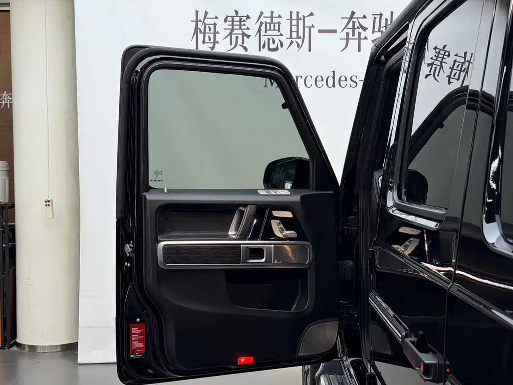 Mercedes-Benz G-Class G 500