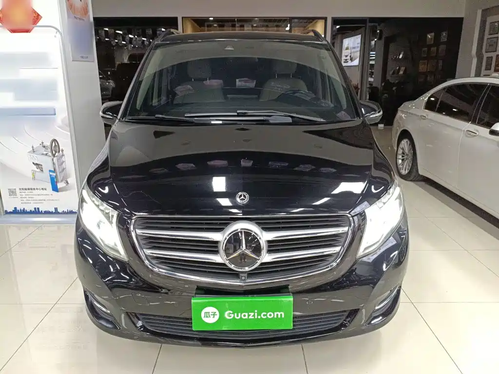 Mercedes-Benz V-Class V 260 L Distinguished Extended CN-VI