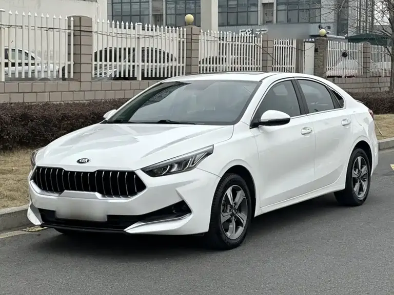 Kia K3 1.5 L CVT Smart Enjoyment Connected