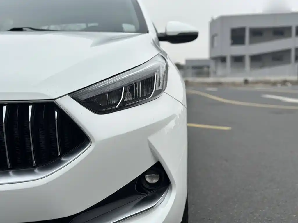 Kia K3 1.5 L CVT Smart Enjoyment Connected