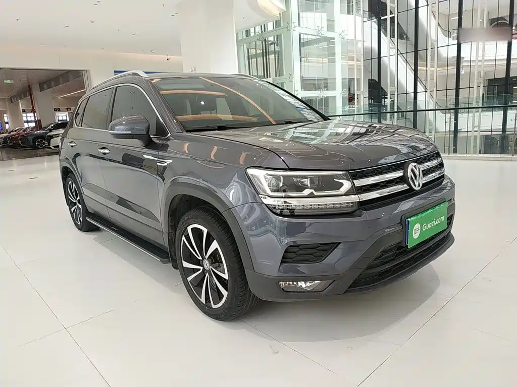 Tharu 280 TSI 2 WD Luxury PLUS CN-VI